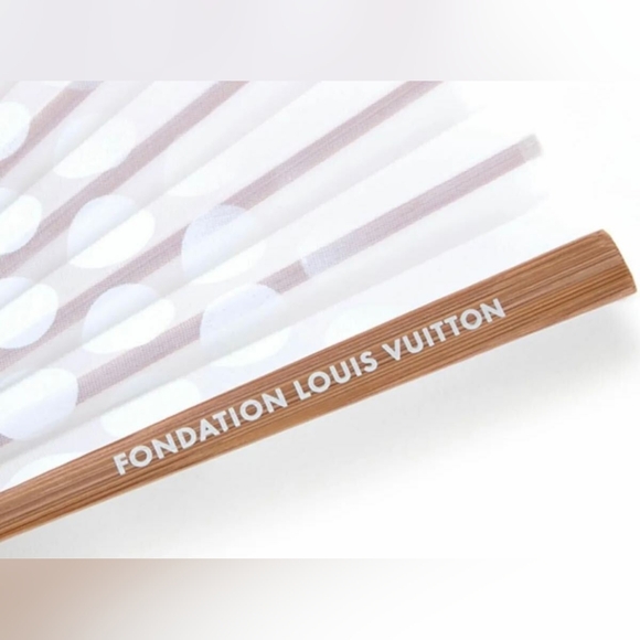 NEW Louis Vuitton Fondation Museum Folding Fan! - Picture 5 of 10